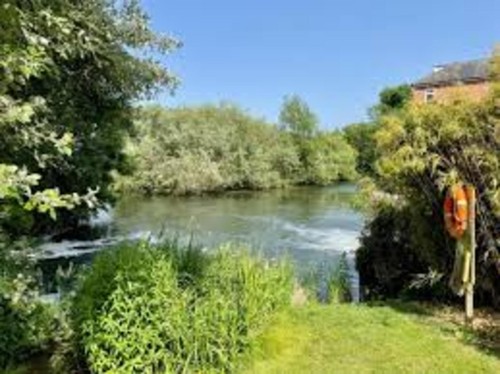 Yearly rental land lake - yearly, uk
